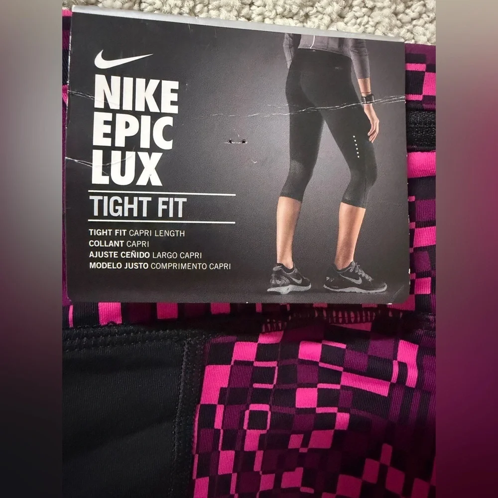 Nike Women's Pink and Black Geometric Leggings